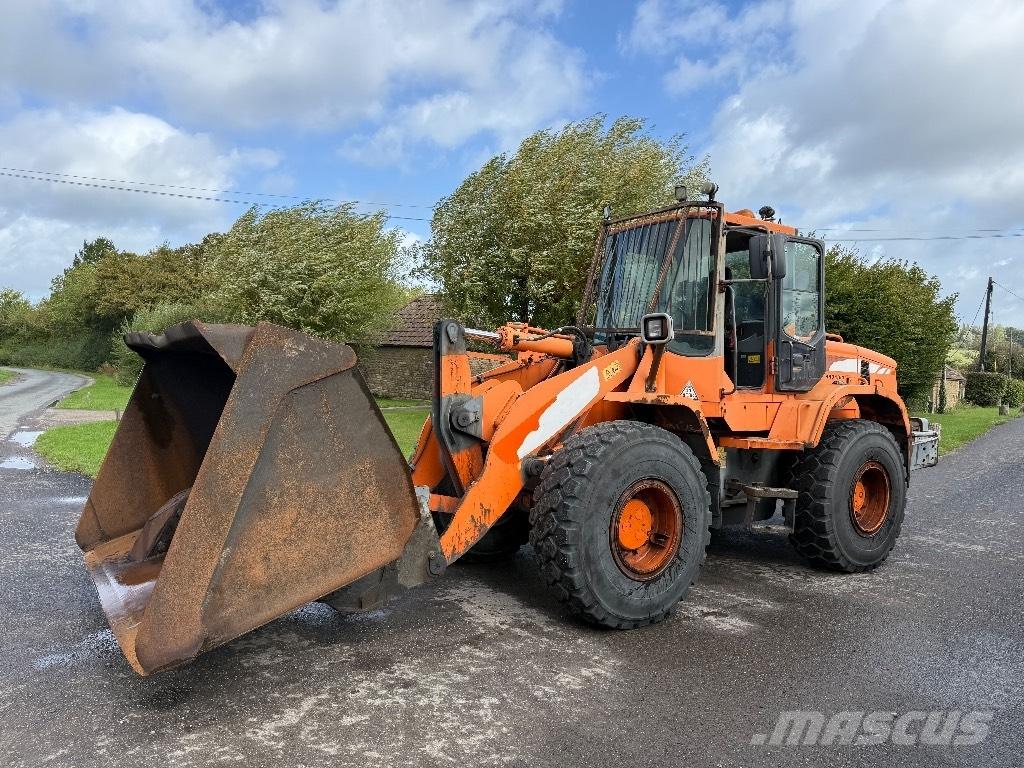 Doosan DL 200 Gumikerekes homlokrakodók