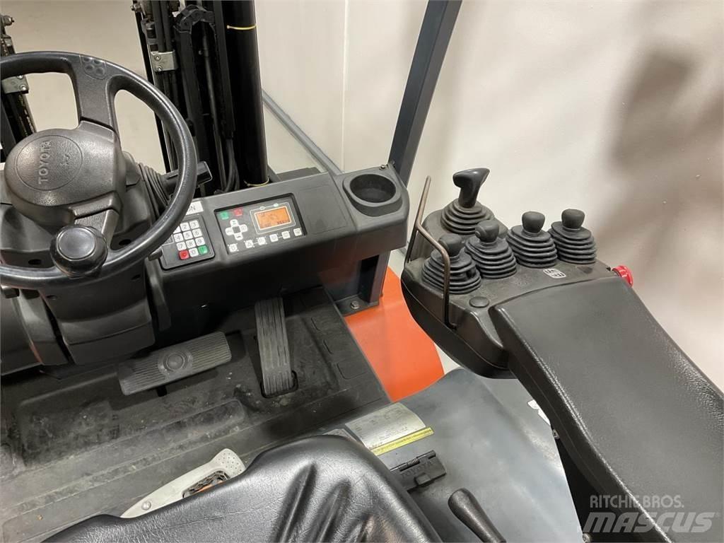 Toyota 8FBMT45 Elektromos targoncák