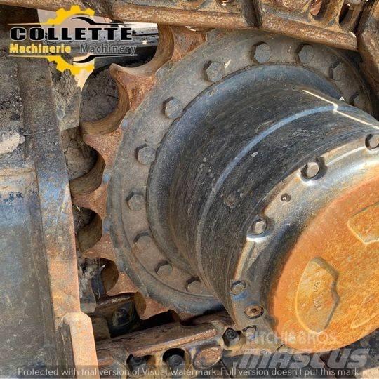 CAT 322C Betakarítók