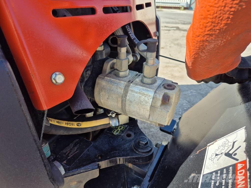 Ditch Witch R300 Árokásók
