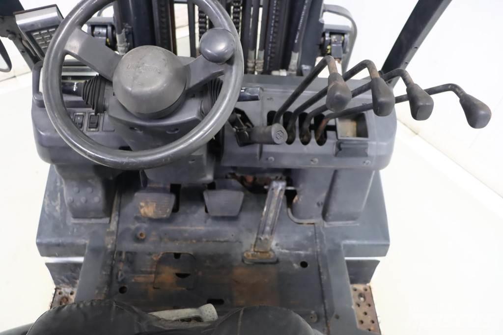 Nissan U1D2A20LQ Gázüzemű targoncák