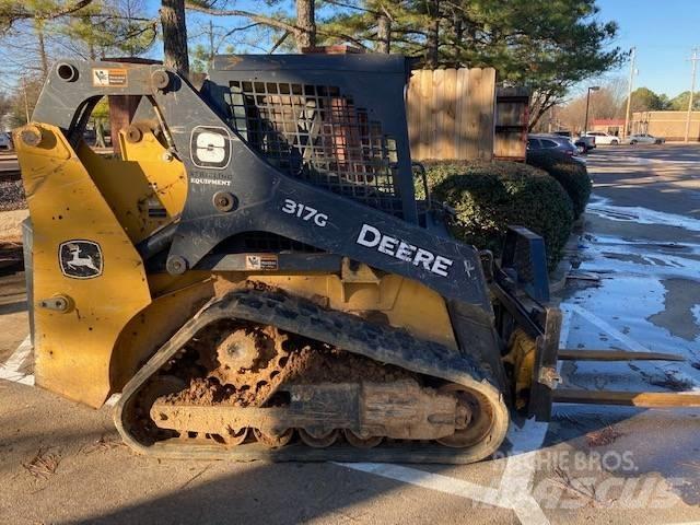 John Deere 317G Kompaktrakodók