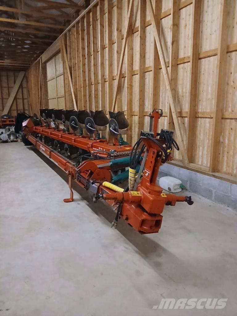 Kverneland PB100-8 Váltvaforgató ekék