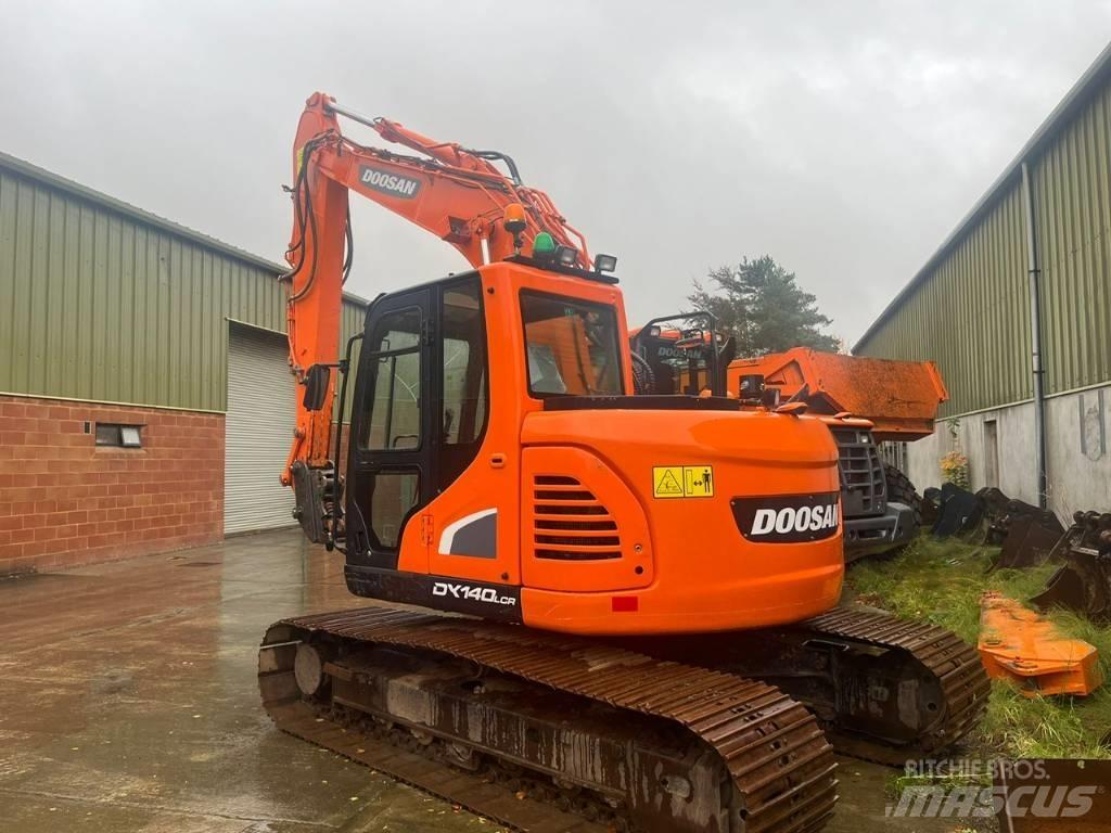  2015 DX140LCR-3 Lánctalpas kotrók