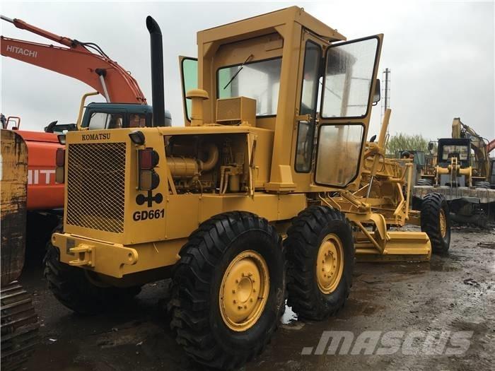 Komatsu GD 661 Gréderek