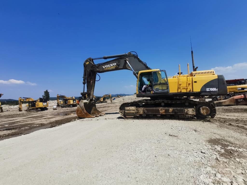 Volvo 700 B Lánctalpas kotrók