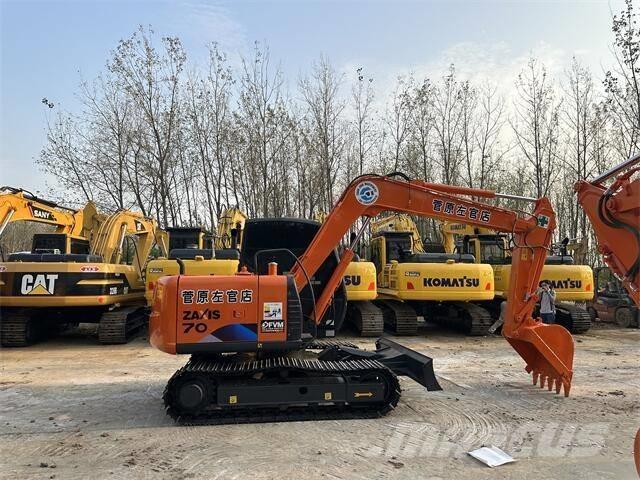 Hitachi ZX70 Lánctalpas kotrók