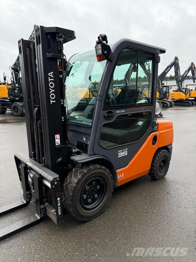 Toyota 02-8 FGJF 35 Gázüzemű targoncák