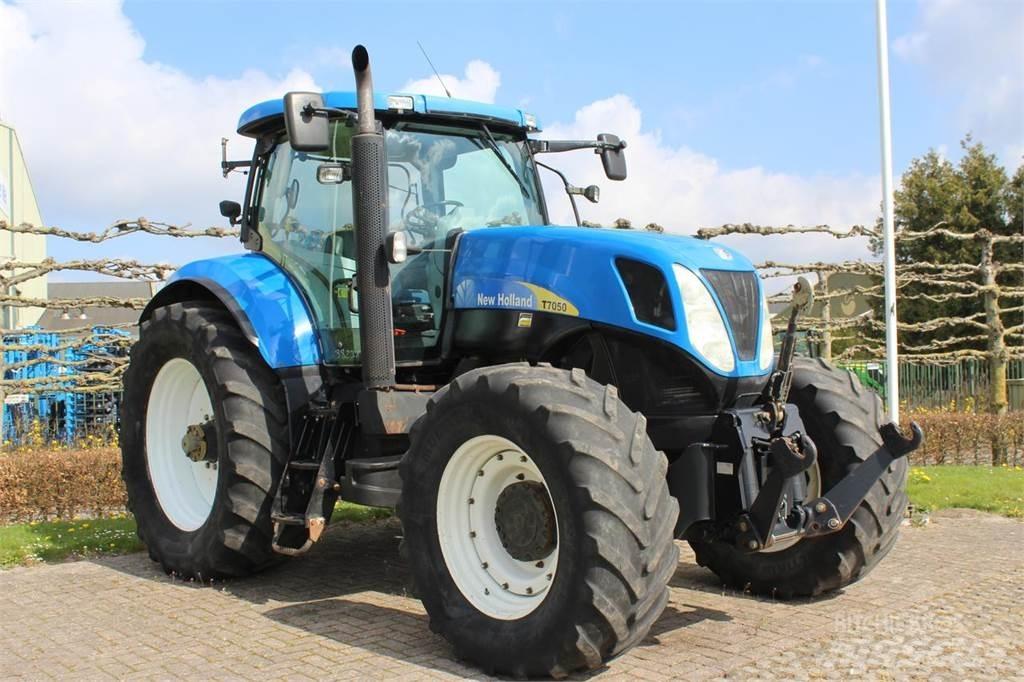 New Holland T7050 Traktorok