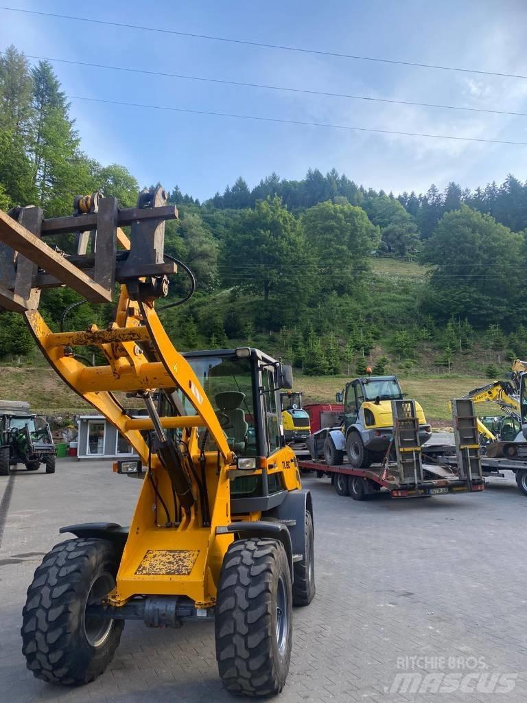 Terex TL 80 Gumikerekes homlokrakodók