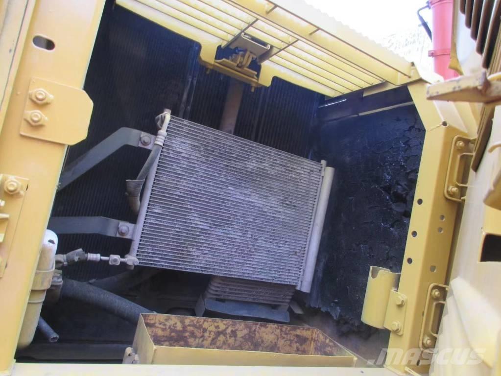 Komatsu PC 240 Lánctalpas kotrók