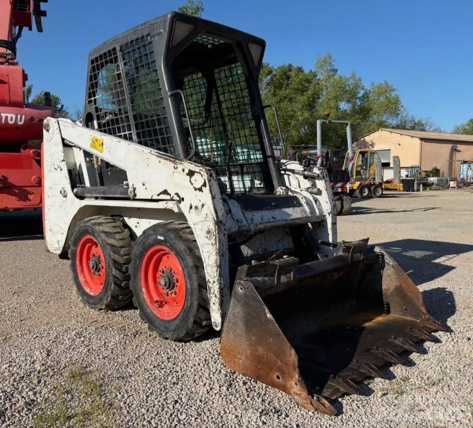 Bobcat S 100 Kompaktrakodók