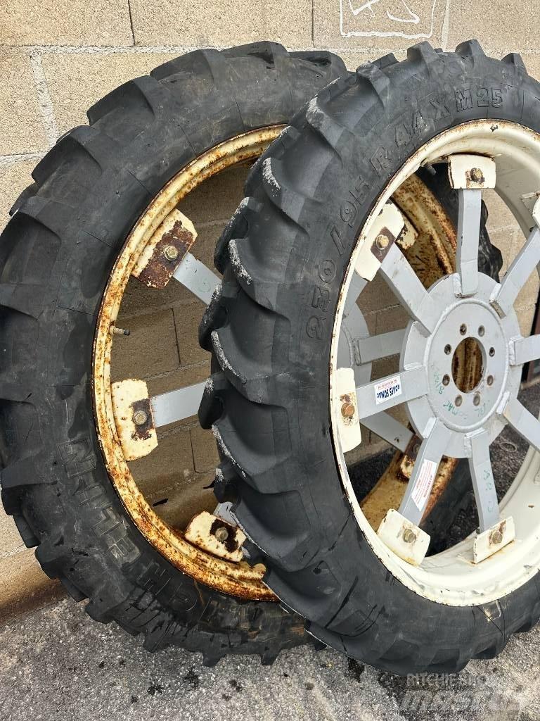 Michelin 230/95R48 Gumiabroncsok, kerekek és felnik