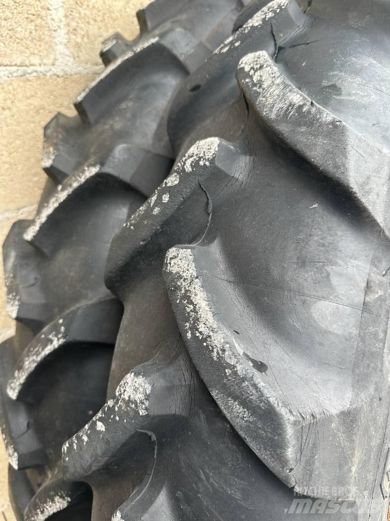 Michelin 230/95R48 Gumiabroncsok, kerekek és felnik
