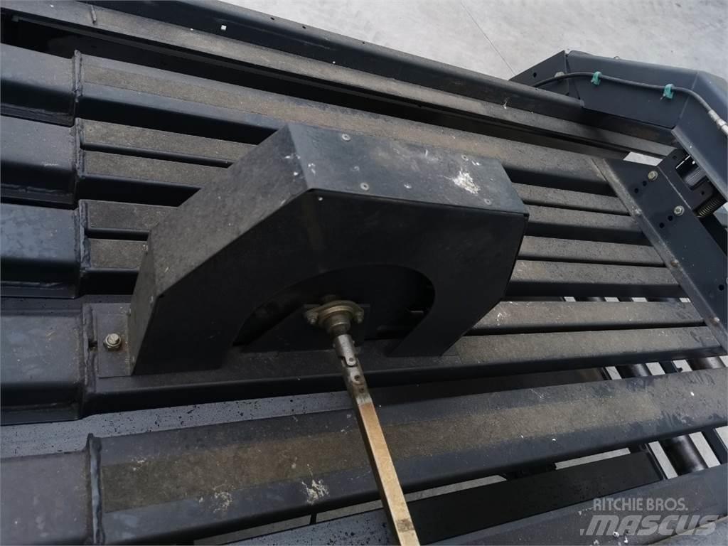 Vicon LB12200 Szögletes bálázók
