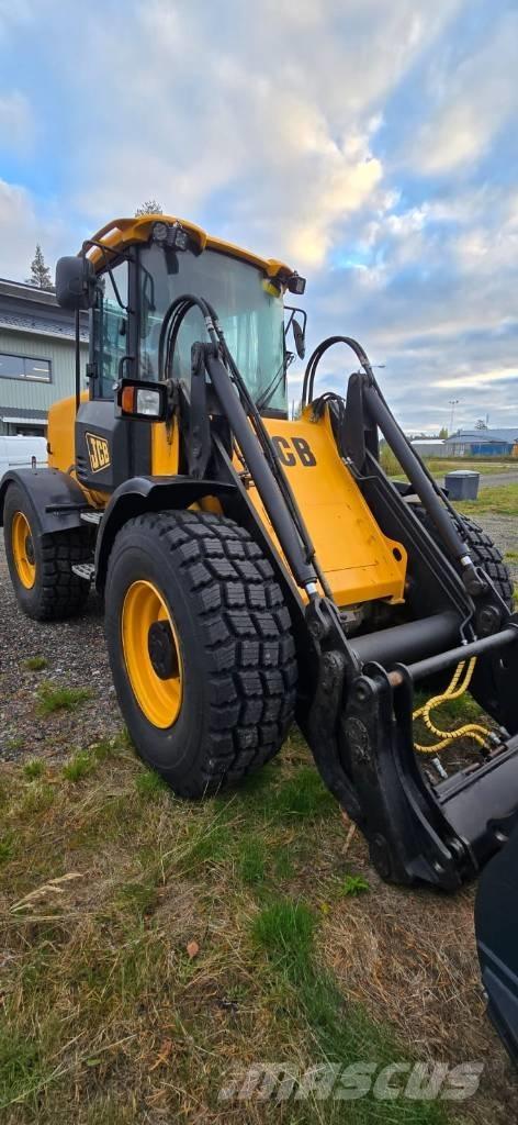 JCB 412 S Gumikerekes homlokrakodók