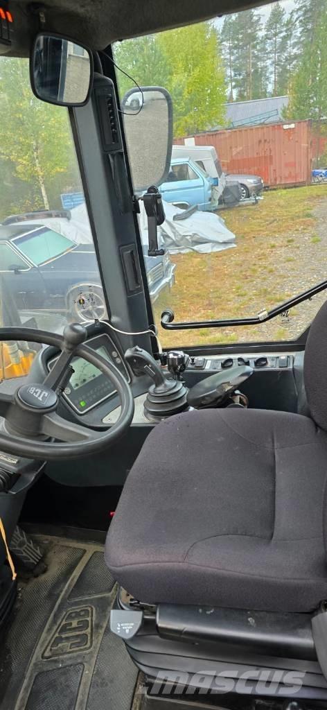 JCB 412 S Gumikerekes homlokrakodók