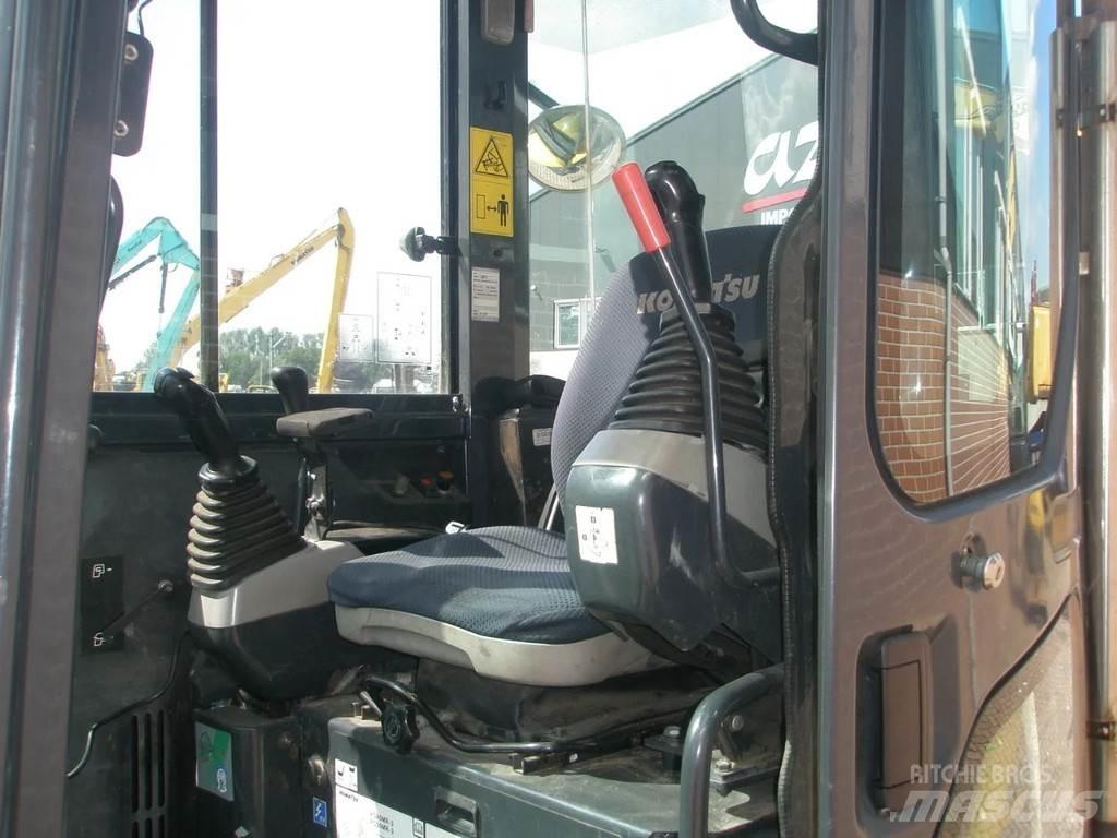 Komatsu PC45MR-3 Mini kotrók < 7t
