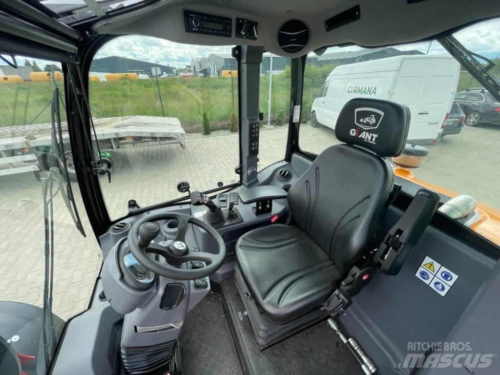 GiANT g5000 Univerzális rakodók
