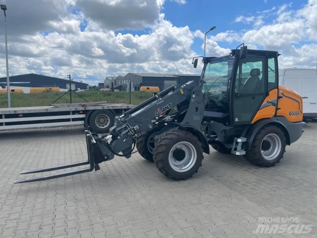 GiANT g5000 Univerzális rakodók