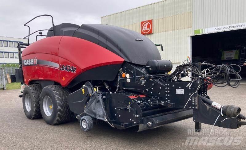 Case IH LB434R Szögletes bálázók