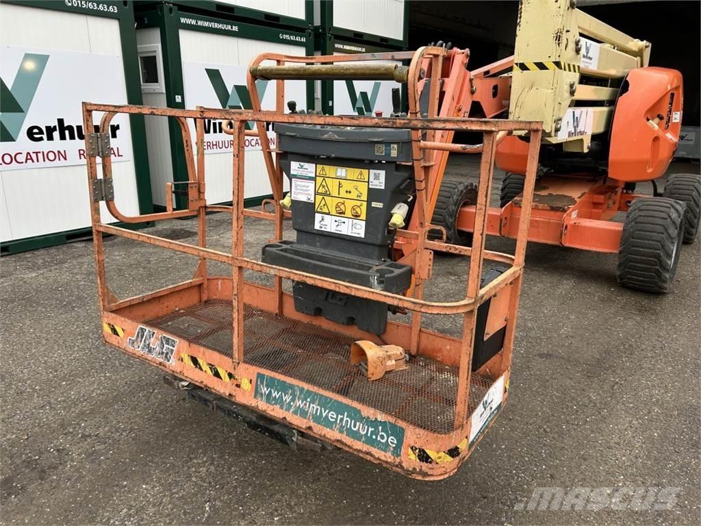 JLG 450AJ (3216) Karos emelők