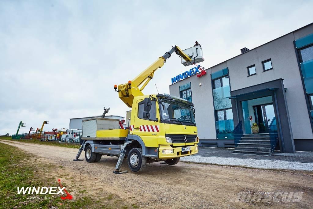 VERSALIFT VT 51 NF Teherautóra szerelt emelők és állványok