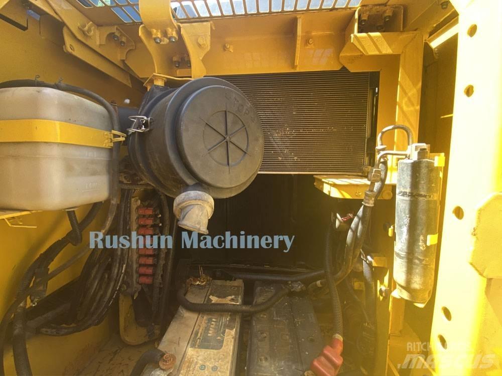 Komatsu PC 130 Lánctalpas kotrók