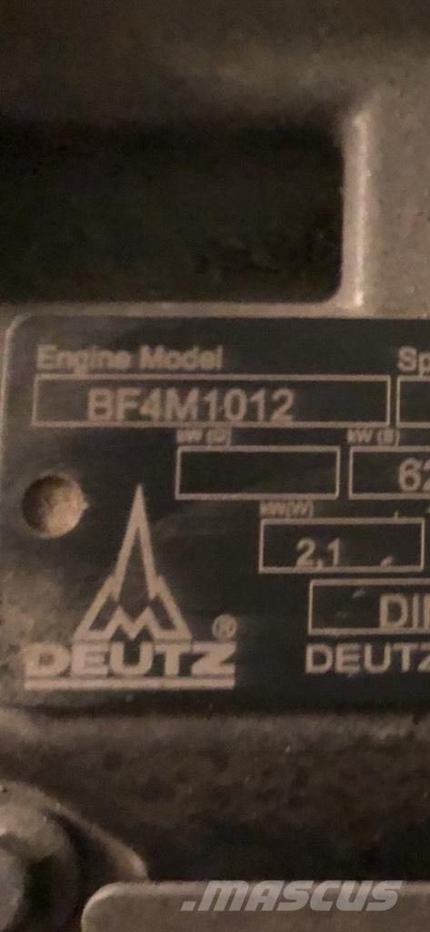 Deutz BF4M1012 Gumikerekes homlokrakodók