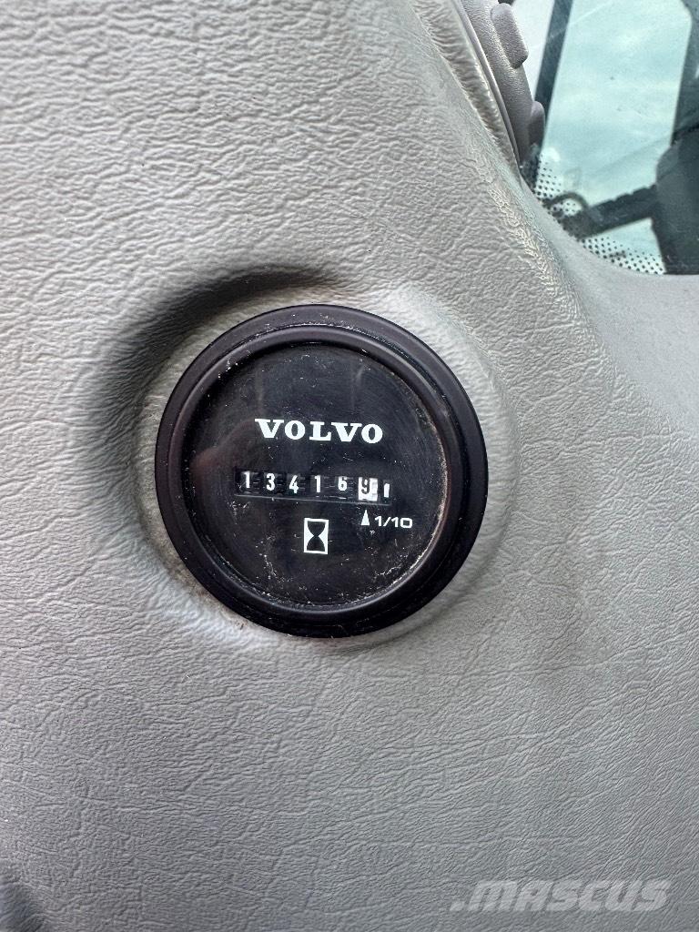 Volvo EC 250 EL Lánctalpas kotrók