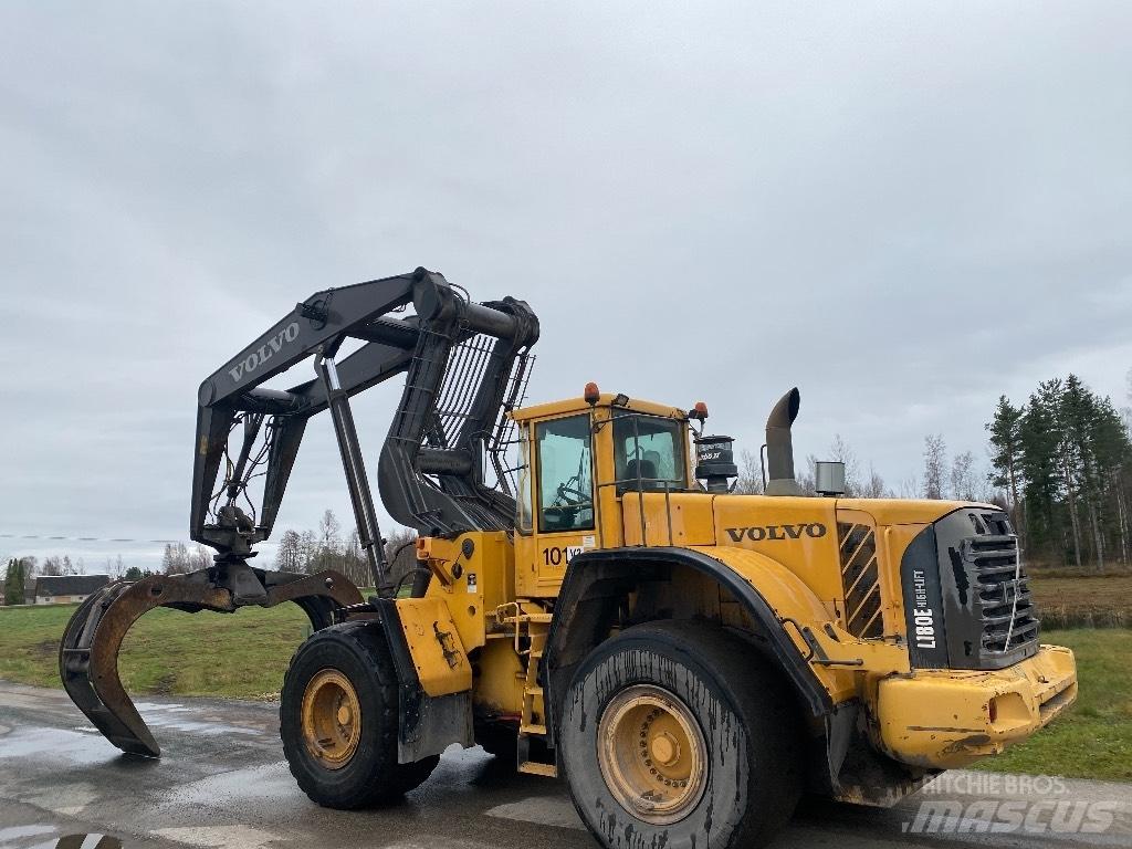 Volvo 180 E HighLift Gumikerekes homlokrakodók