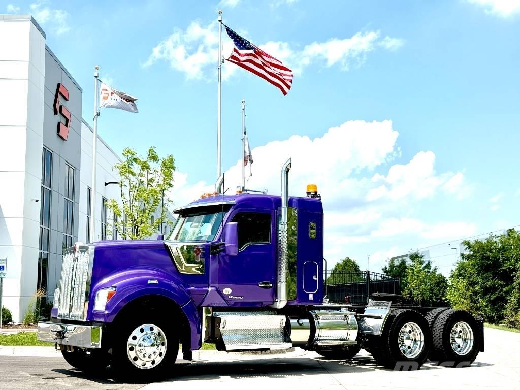 Kenworth W 990 Nyergesvontatók