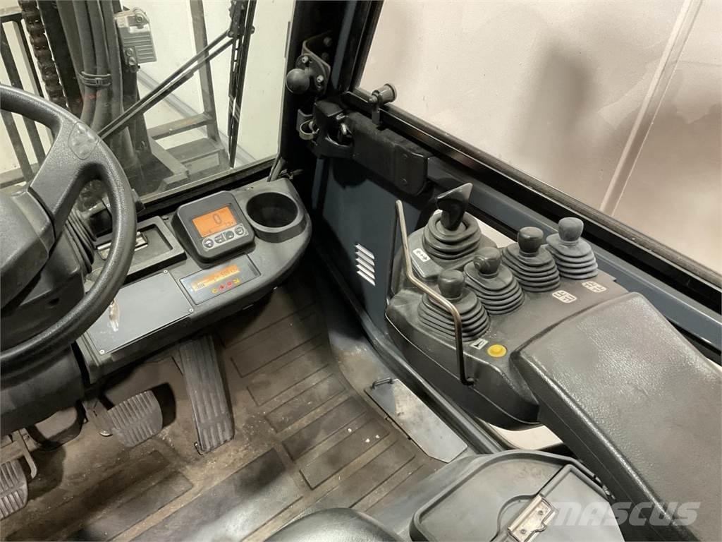 Toyota 40-8FD40N Dízel targoncák