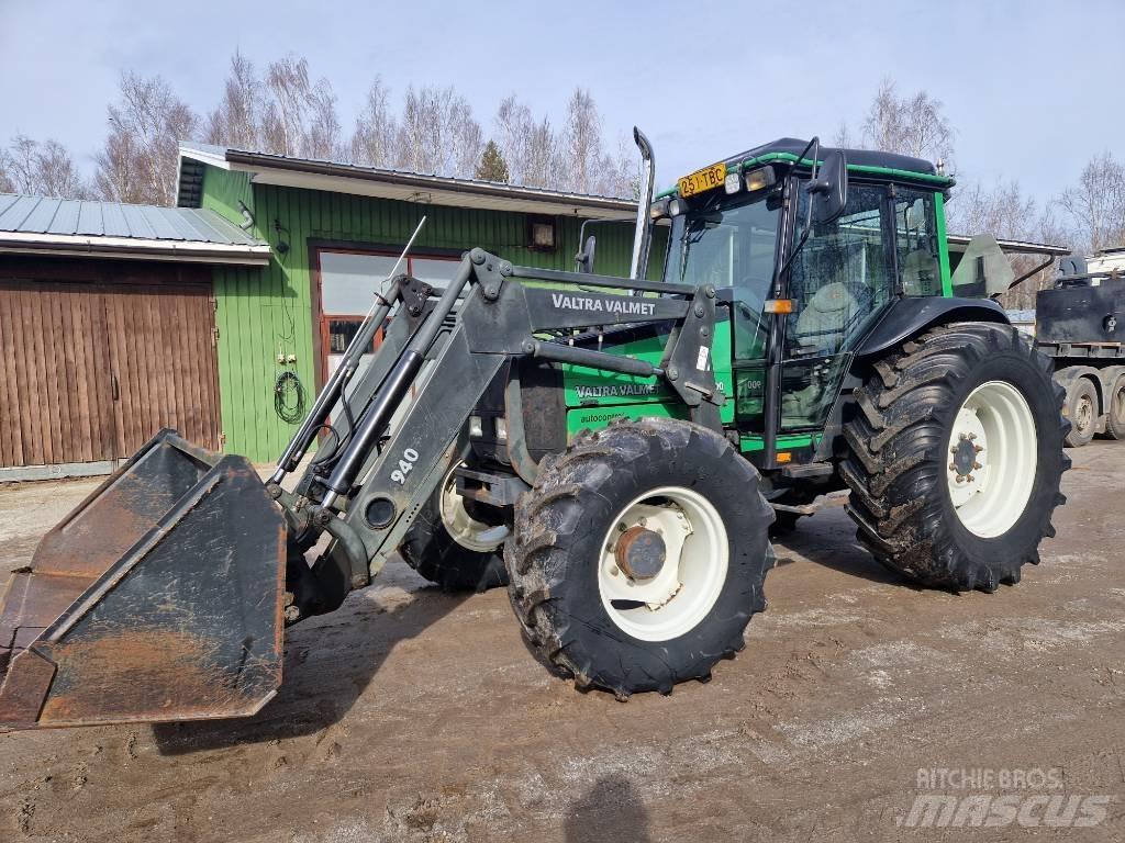 Valtra Valmet 900 Traktorok