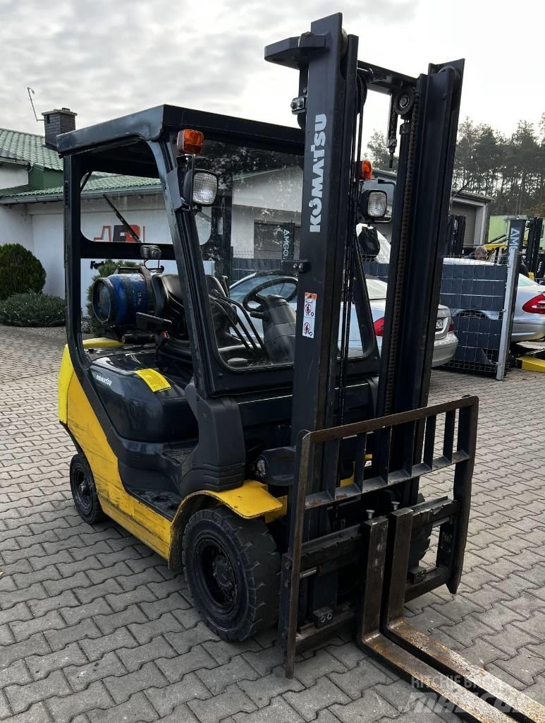 Komatsu FG15HT-21 Gázüzemű targoncák
