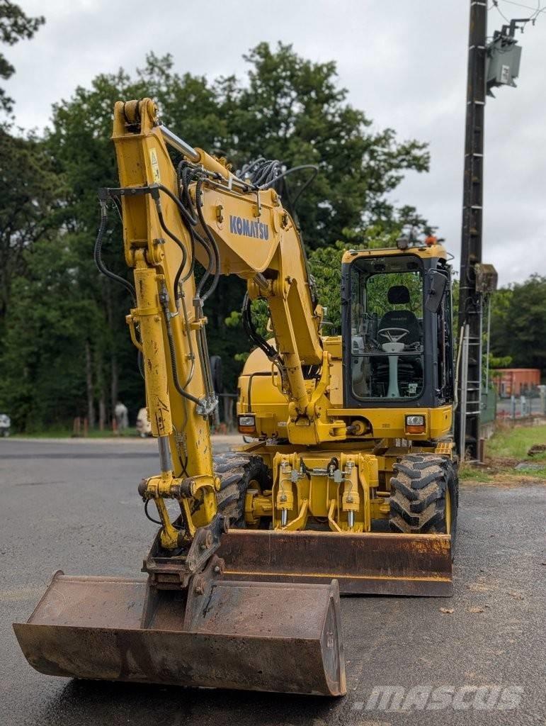 Komatsu PW 98 MR-8 Gumikerekes kotrók