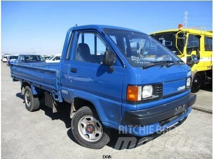 Toyota T-YM65 Platós / Ponyvás teherautók