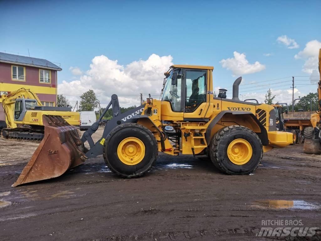 Volvo L 110 F Gumikerekes homlokrakodók