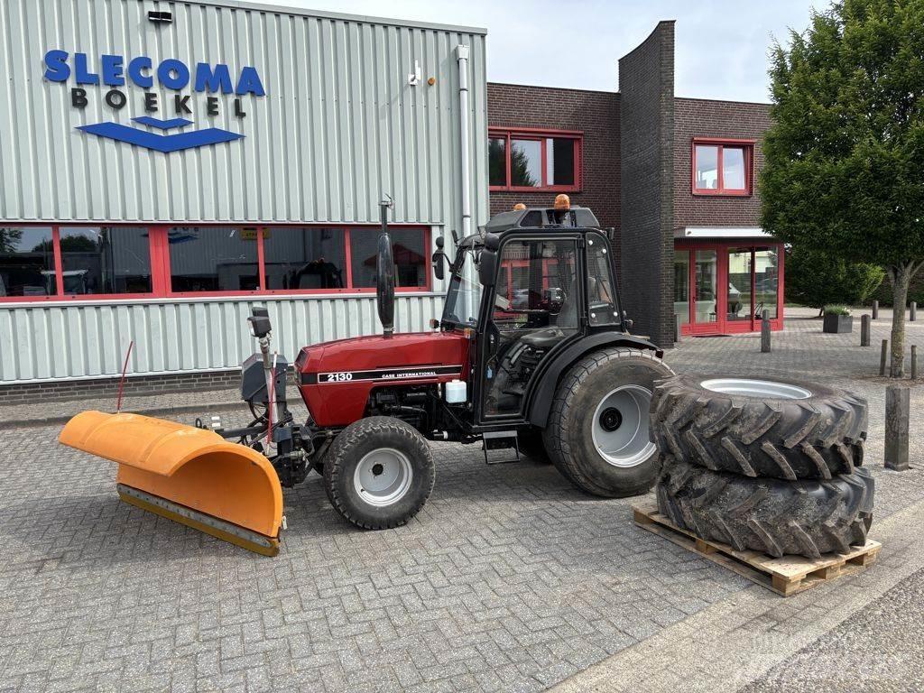 Case IH IH 2130 Traktorok