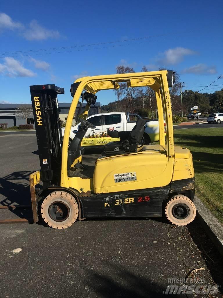 Hyster J2.5XN Elektromos targoncák