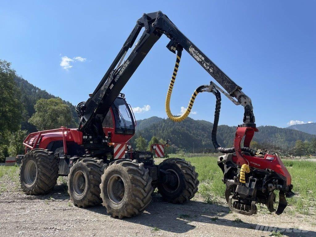 Komatsu 951 Betakarítók