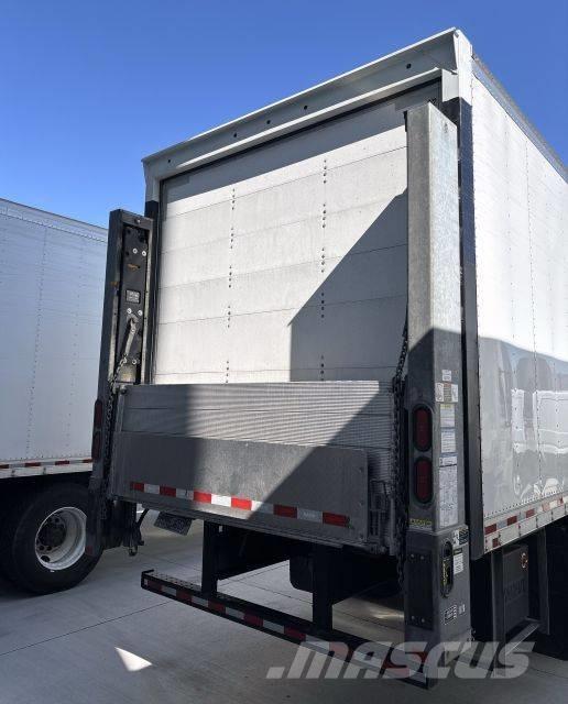 Freightliner M2 Dobozos teherautók