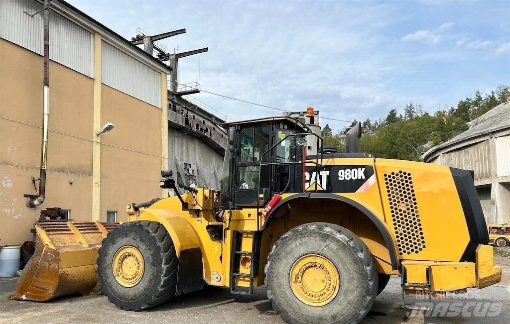 CAT 980 K Gumikerekes homlokrakodók