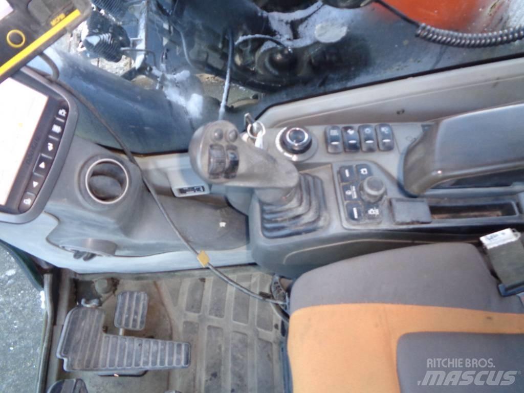 Doosan DX 235 Lánctalpas kotrók