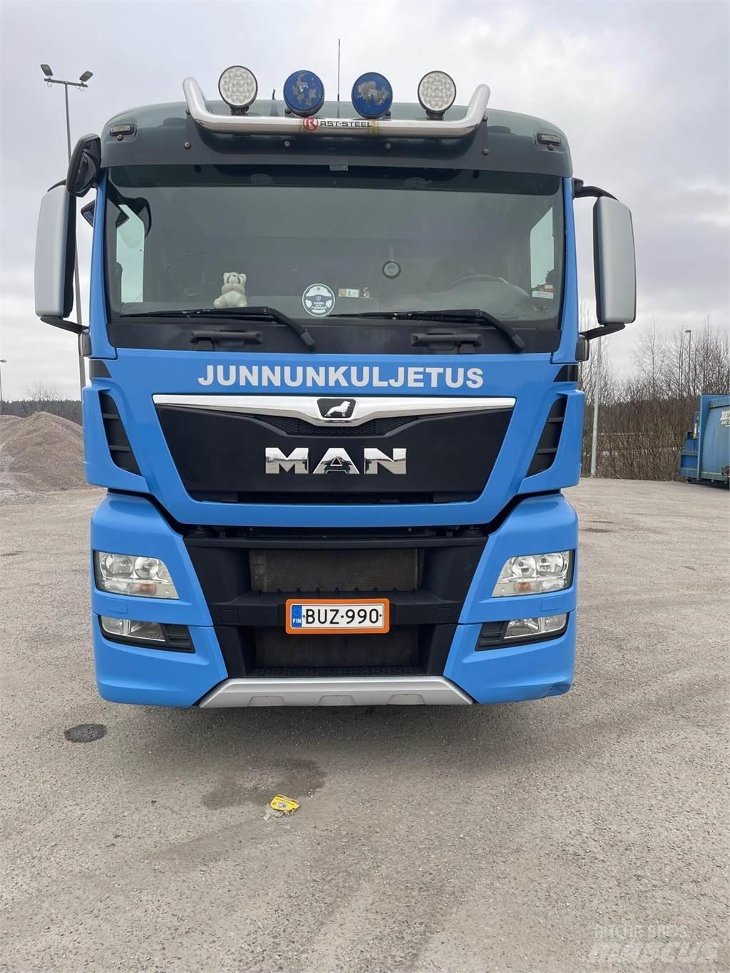 MAN TGX 35.560 Gabonaszállító teherautók