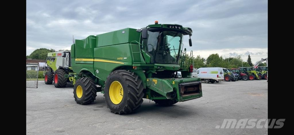 John Deere S670I Kombájnok