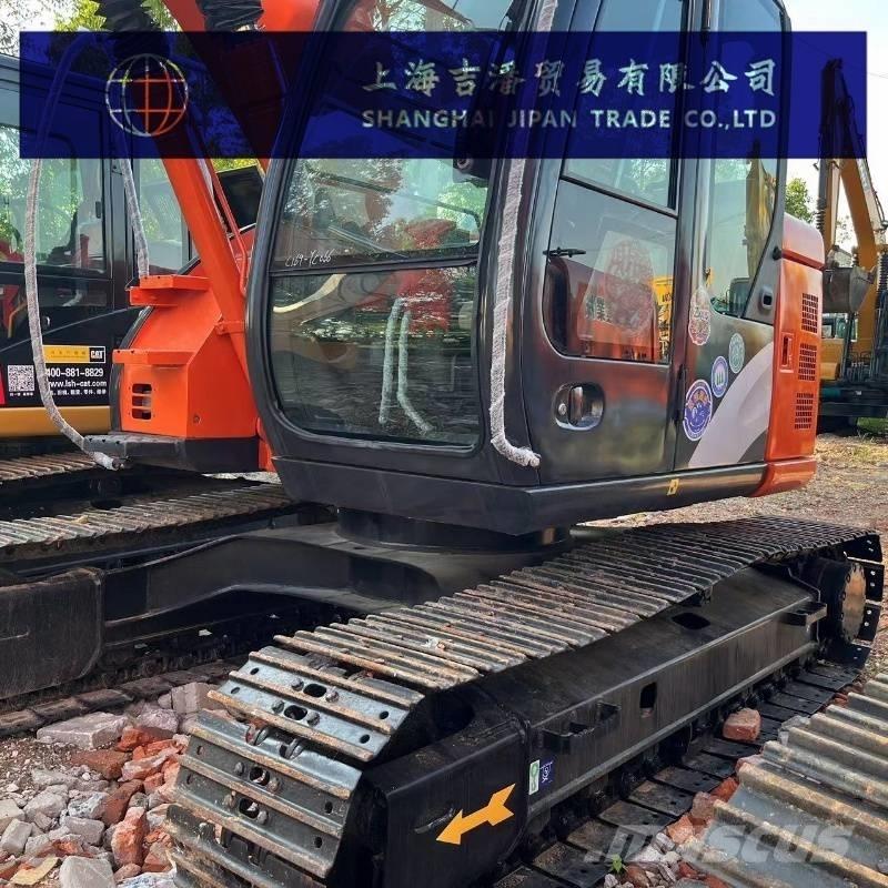 Hitachi ZX 135 Lánctalpas kotrók