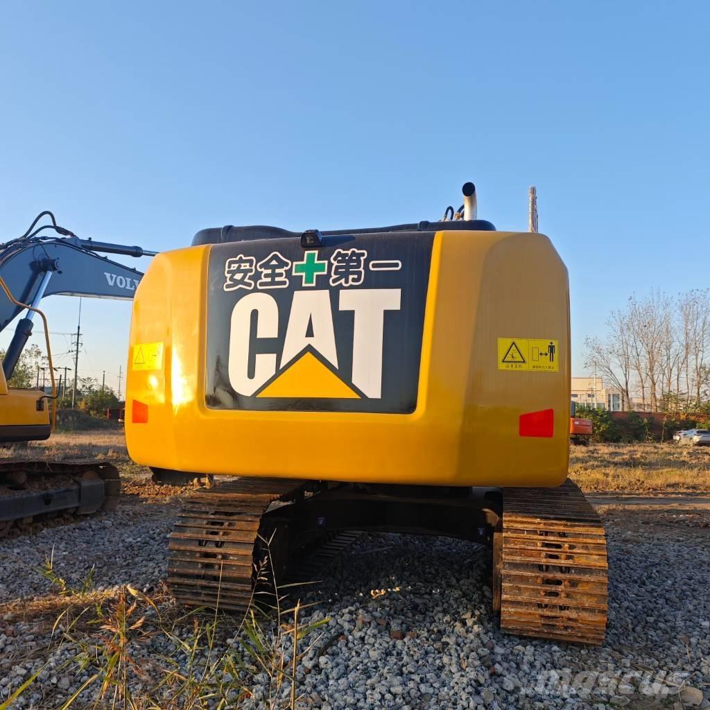 CAT 320 Lánctalpas kotrók