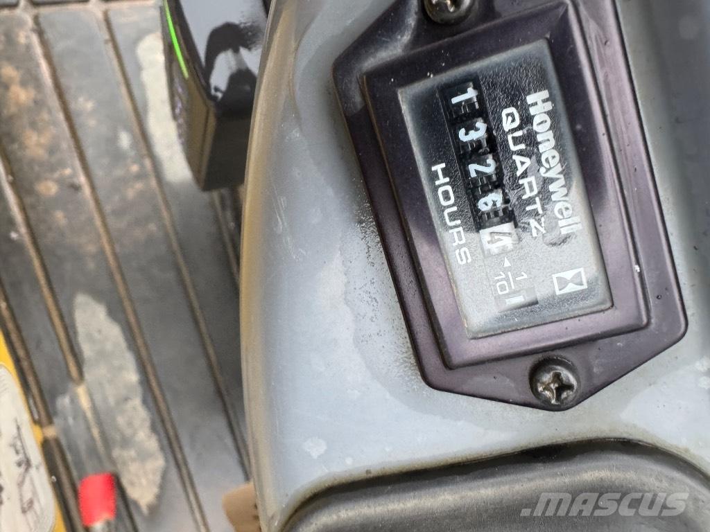 Yanmar SV08 (AH814) Mini kotrók < 7t