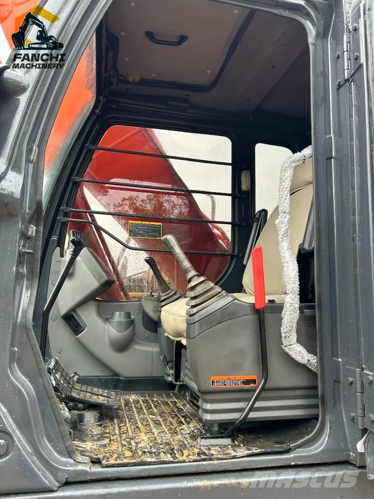 Hitachi 210LC Lánctalpas kotrók